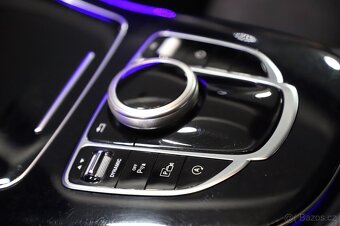 Mercedes-Benz E200 2.0 135kW - otevřeno celý víkend do 20:00 - 17