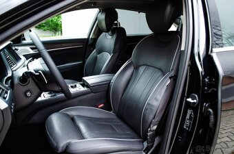 Hyundai Genesis 3.8 V6 GDi HTRAC - 17