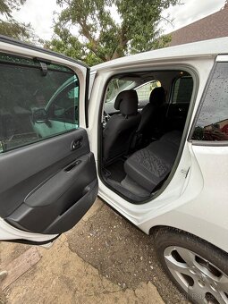 PRODÁM PEUGEOT 3008 2.0HDI - 17