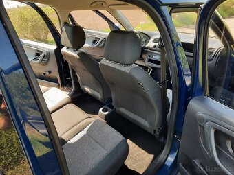 Škoda Roomster 1.4 16v 63kw 2013 servisní kniha TOP STAV - 17