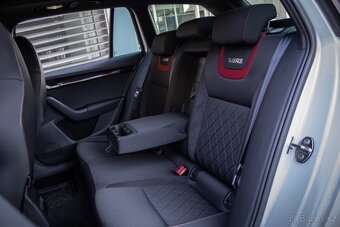 Škoda Octavia Combi 2.0 TDI RSDSG - 17