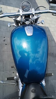 Suzuki VS 800 Intruder - 17