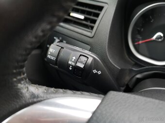 Ford Kuga 2.0 TDCi 100kW 1.Majitel. Tažné - 17