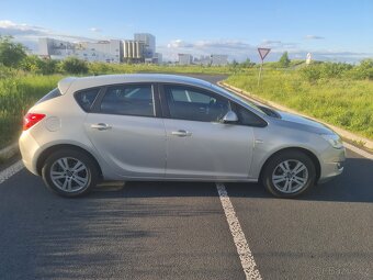Opel Astra 1.4, 74kW, r.v.2010, klima, 102.000km - 17