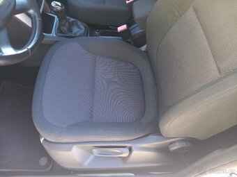 Škoda Yeti 1.6TDi 2011 TOP STAV 131t.KM 1.MAJITEL ZÁRUKA - 17