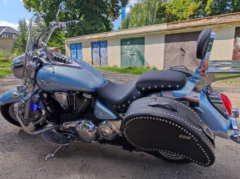 Kawasaki vn 2000 - 17