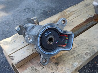 VW TOUAREG 2.5TDi - AUTOMATICKÁ PŘEVODOVKA - typ HAN - 17