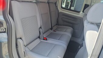 VOLKSWAGEN CADDY MAXI 2,0TDi 7míst po servisu - 17
