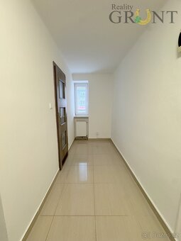 Prodej bytu 2+1 s balkónem, 60 m2 - Karviná - Nové Město - 17