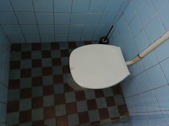 Pronájem domu COOP Jednota nezařizený s možností předělat ní - 17