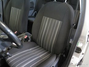 Ford Focus 1.6 16V 74kW klima,tempomat,1.majitel, po servise - 17