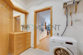 Prodej - krásný a světlý byt 2+kk (45 m²) po rekonstrukci, P - 17