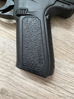Airsoft GBB pistole AAP-01C - 17