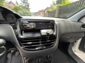 Peugeot 208 1.0 50kW - 17