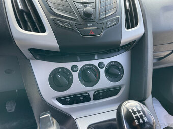 Ford Focus, 1.0 74kw Champions League Editon - 17