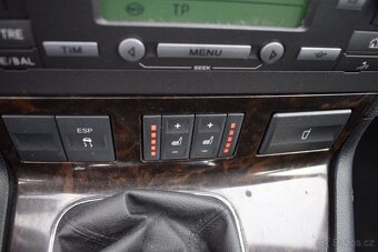 Ford Mondeo 1,8 i GHIA,PO SERVISU,BEZ KOROZE - 17