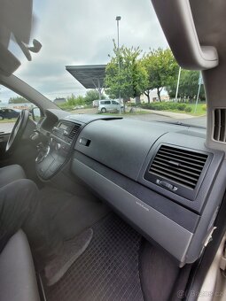 VW Multivan T5,2,5 TDI,128kW,7 míst,1.majitel - 17
