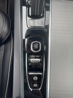 Volvo V60 R-Design 2021 - 17