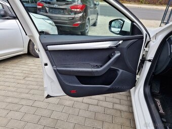 ŠKODA Octavia kombi, 2.0 TDi (110 kW), NEZ. topení, r.v.2020 - 17