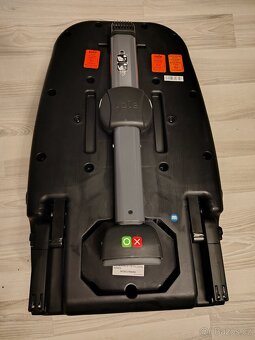 Joie i-Venture + i-Base Advance dětská autosedačka - 17