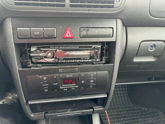Audi A3 1,6i 75kw - 17