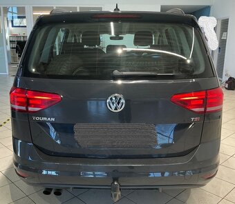 Volkswagen Touran 1.4 Tsi 110 KW 10/2017 165 tis km TOP STAV - 17