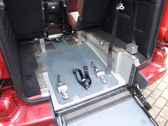 Citroen Berlingo s rampou pro invalidy,vozíčkáře. - 17