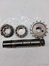 ČZ 125 B & T STAROVACÍ HŘÍDEL & SEGMENTY PRIMÁRNÍ KOLEČKO - 17