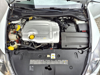Renault Laguna 2,0 dCi 110Kw Manuál Coupe 109.999 Kč - 17