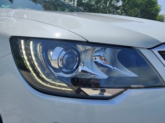 ŠKODA SUPERB COMBI FL 2.0 TDI 103 kW DSG EXCLUSIVE/BI-XENONY - 17