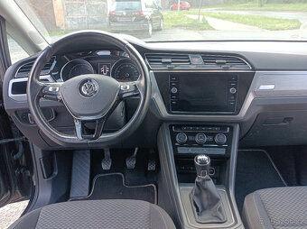 Volkswagen Touran, 1.6 TDI -128 km,7 míst - 17