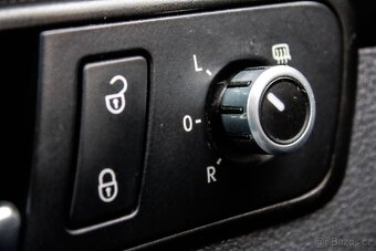 Volkswagen Touran 2.0 TDI Highline - 17