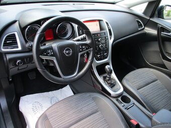 OPEL ASTRA J - 1.4 T, nové STK, 1 majitel - 17