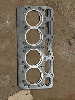 Škoda 1203 Octavia Spartak Felicia 440 Tudor 1202 - 17