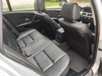 BMW 525i, 2007, jen 193.000 km, manuál - 17