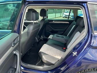 VW PASSAT B8 2.0TDI 110KW COMBI HIGHLINE ČR DPH KŮŽE - 17