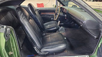 1970 Dodge Challenger R/T SE 383 V8, manuál, po renovaci - 17