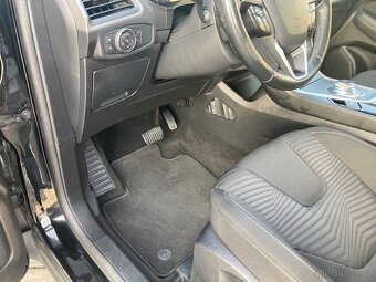 FORD SMAX - 2.0 TDCi, aut. 8, tažmé,  1. majitel - 17