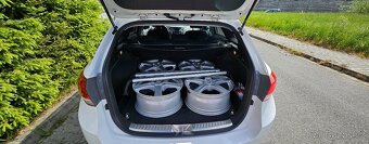 Prodám Hyundai i40 kombi - 17