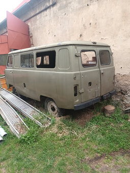 UAZ 452 - 17
