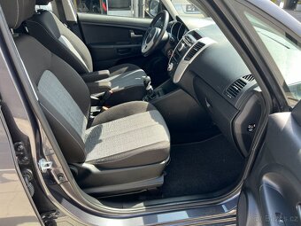 KIA VENGA 1,4i 66KW 1.MAJITEL 48000KM TEMPOMAT PARK.SENZORY - 17
