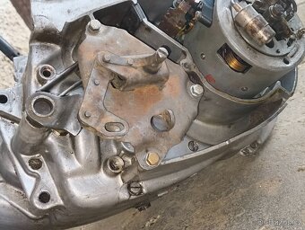 Kostra a díly Jawa Sport 250 590 sedí čísla 1969 ne 350 361 - 17