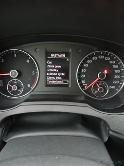 VW Sharan 7 místný - 17