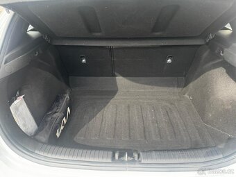 Kia Ceed 1.0 T-GDi 100k Silver, DPH - 17