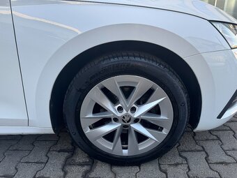 Škoda Octavia 4 2.0 TDI 110kW DSG Tažné DAB Keyless Navi LED - 17