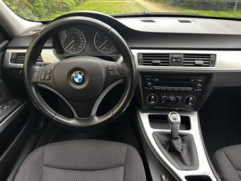 BMW Řada 3 E90 320i 115kW Sedan 6st. Manuál Klima Facelift - 17