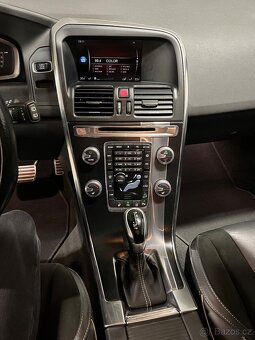 Volvo XC60 D4 AWD R-design pětiválec - 17