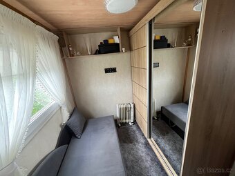 Obytná maringotka s výsunem - 17
