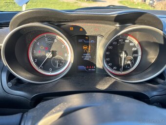 Suzuki Swift 1.2 DualJet Mildhybrid - 17