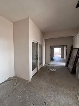 Pronájem budovy 1 950 m² - 17